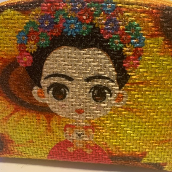 ❤️ Frida Kahlo Yellow Patterned Women's Cosmetics Bag 10”x6.5” - Picture 2 of 9